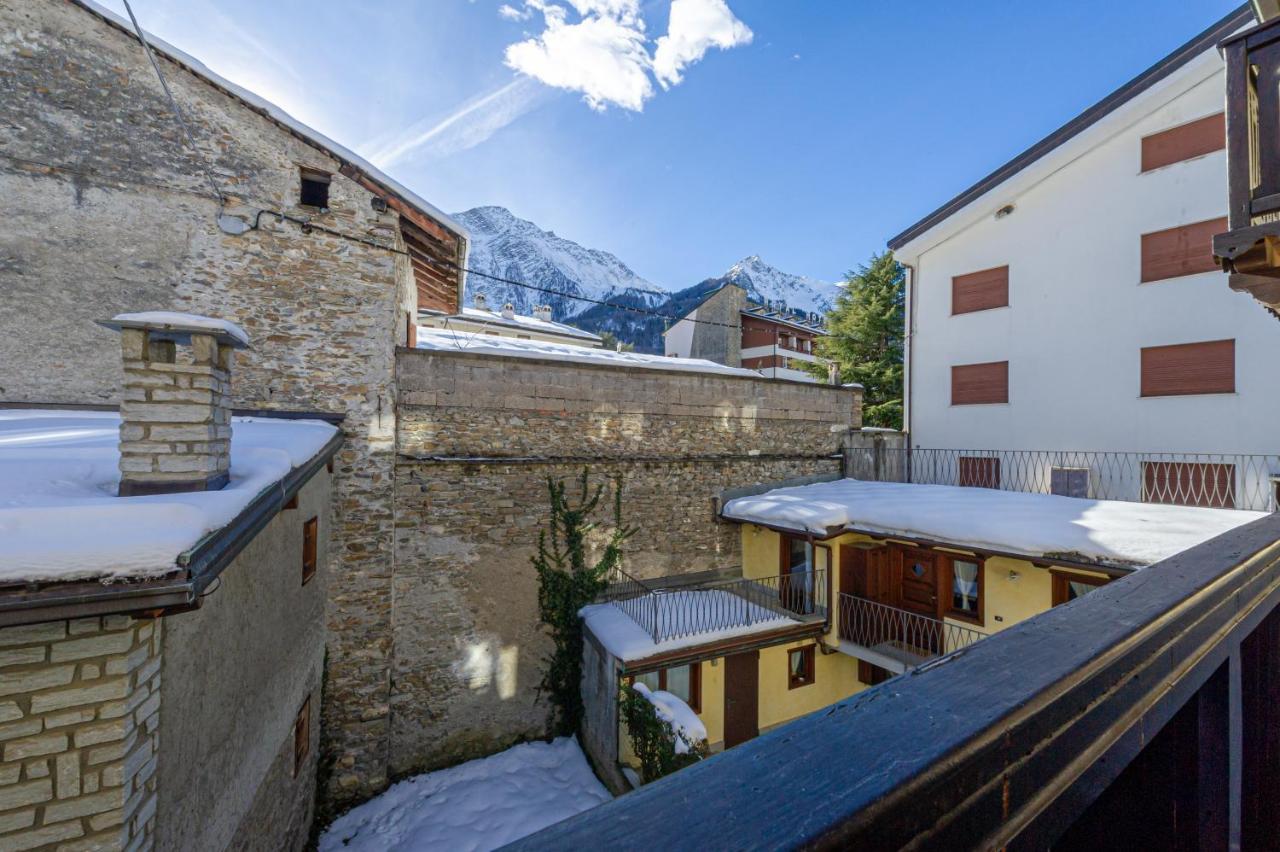 Appartamento Claire - Relax Con Splendida Vista - Cour 0081 Courmayeur Esterno foto