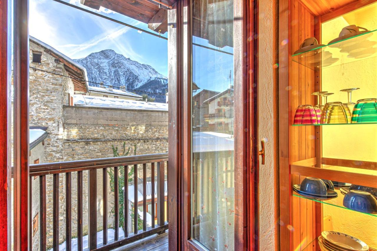 Appartamento Claire - Relax Con Splendida Vista - Cour 0081 Courmayeur Esterno foto